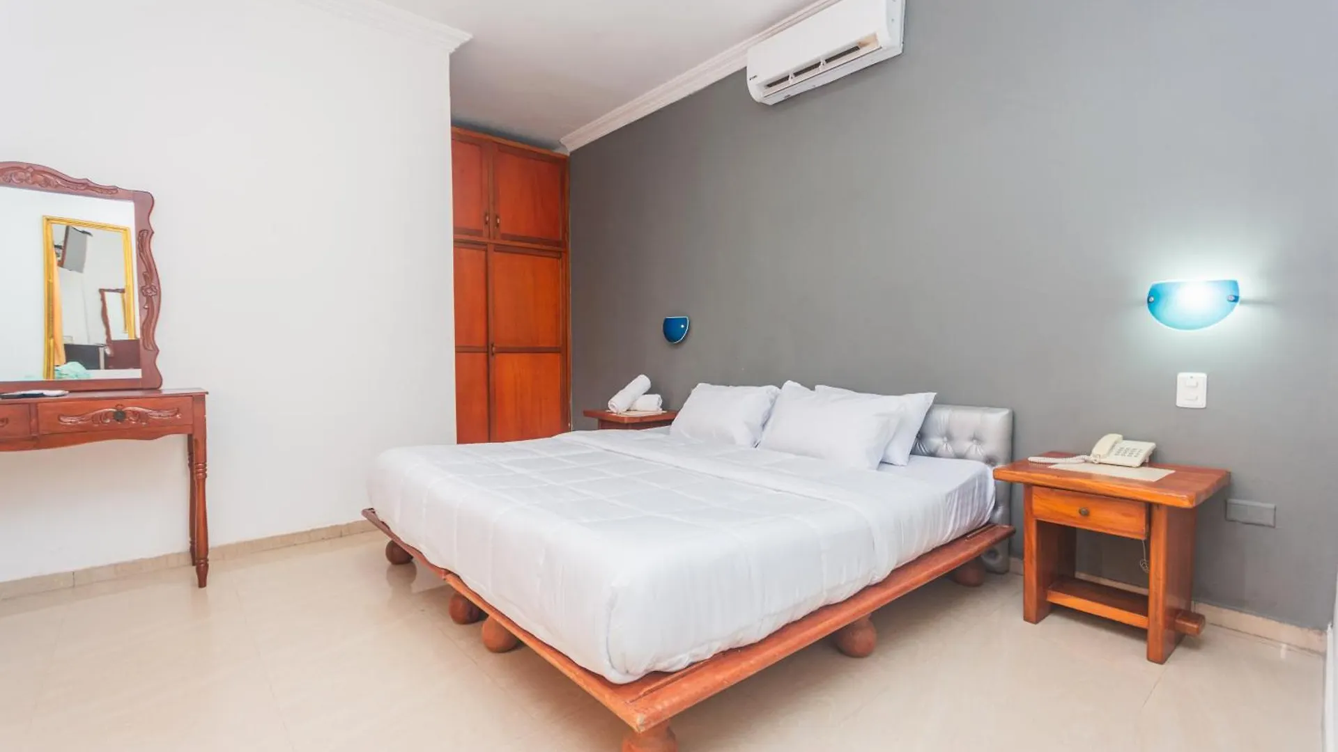 ***  Hotel Baluarte Coast Cartagena كولومبيا