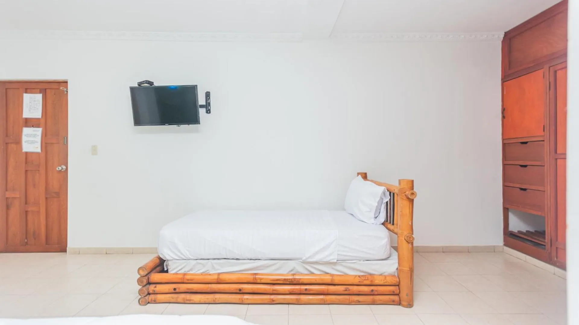 Hotel Baluarte Coast Cartagena 3*,  كولومبيا