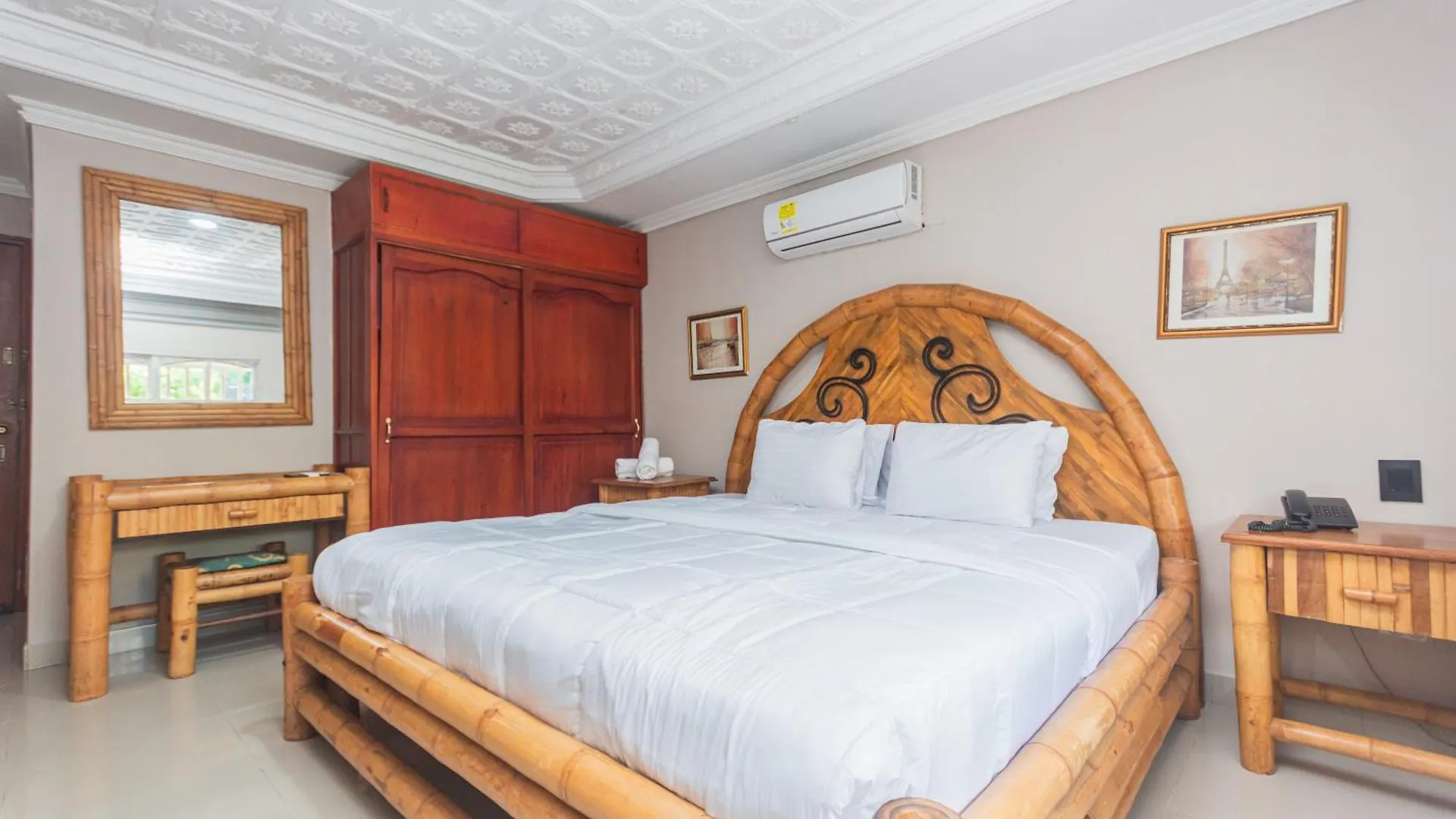 ***  Hotel Baluarte Coast Cartagena Colombia